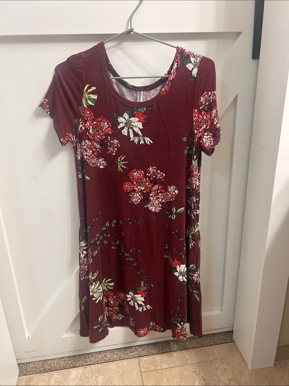 Women’s Burgundy Floral Midi Dress